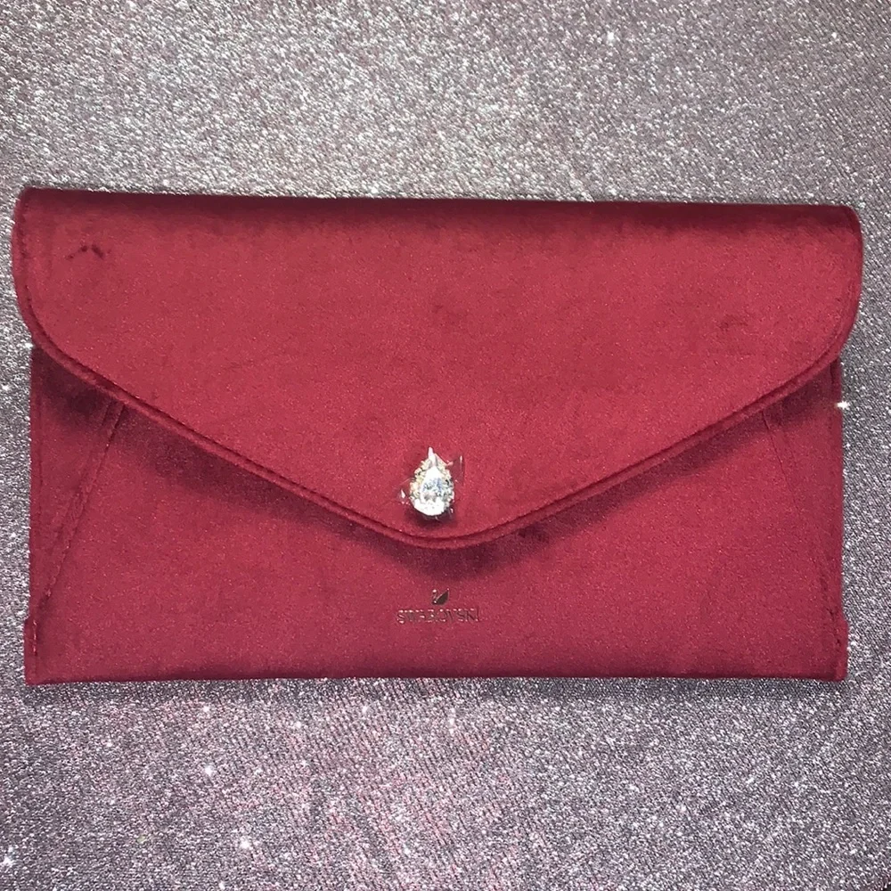 Swarovski Holiday Maroon‎ Clutch